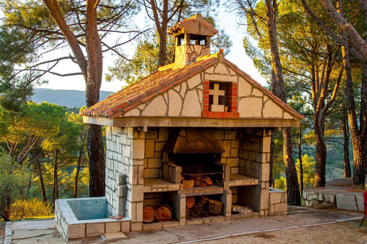 Casa Cadalso, Mirador De Gredos, Madrid Pension Cadalso de los Vidrios Buitenkant foto