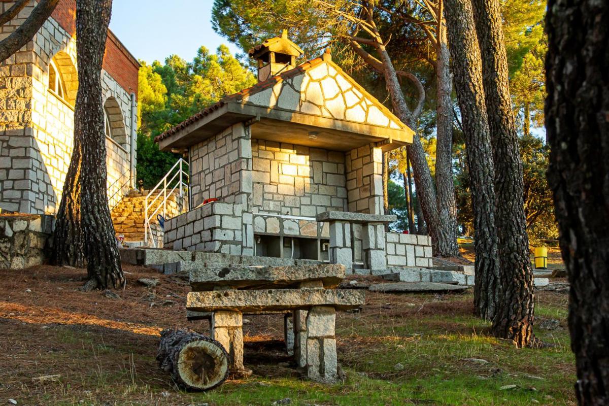 Casa Cadalso, Mirador De Gredos, Madrid Pension Cadalso de los Vidrios Buitenkant foto